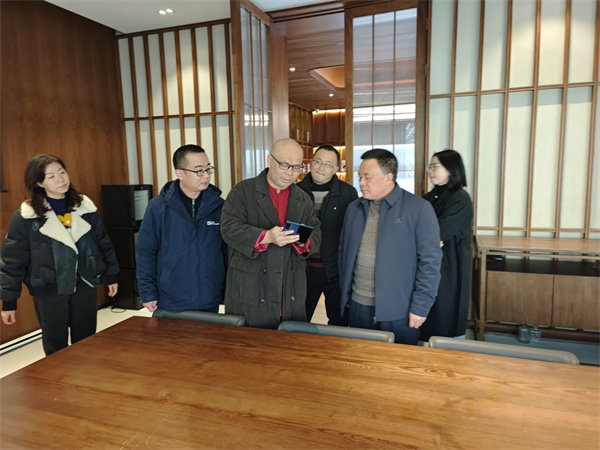 12月18日，洪董率隊赴浙江余杭鸕鳥鎮(zhèn)無它心舍湯泉民宿調(diào)研.jpg