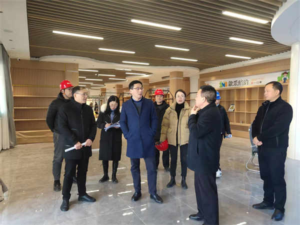 12月12日，洪董，方總陪同王奇勇縣長一行調(diào)研古徽州核心景區(qū)智能化運(yùn)用管理中心項(xiàng)目。.jpg