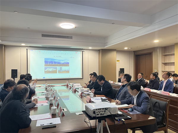 1684222542807750.jpg 4月29日,集團(tuán)對接并邀請中國國促會農(nóng)安委來歙投資考察并開展座談,縣領(lǐng)導(dǎo)汪凱、吳志平、王坤、畢孟飛及相關(guān)縣直單位參加座談,會上就合作項(xiàng)目有關(guān)情況進(jìn)行交流。.jpg